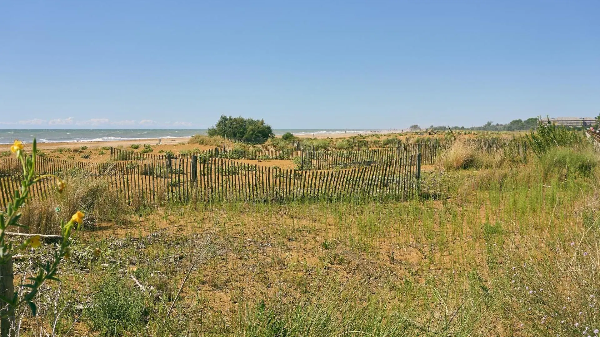 Stay Just Few Meters From The Beach Bibione 0*,